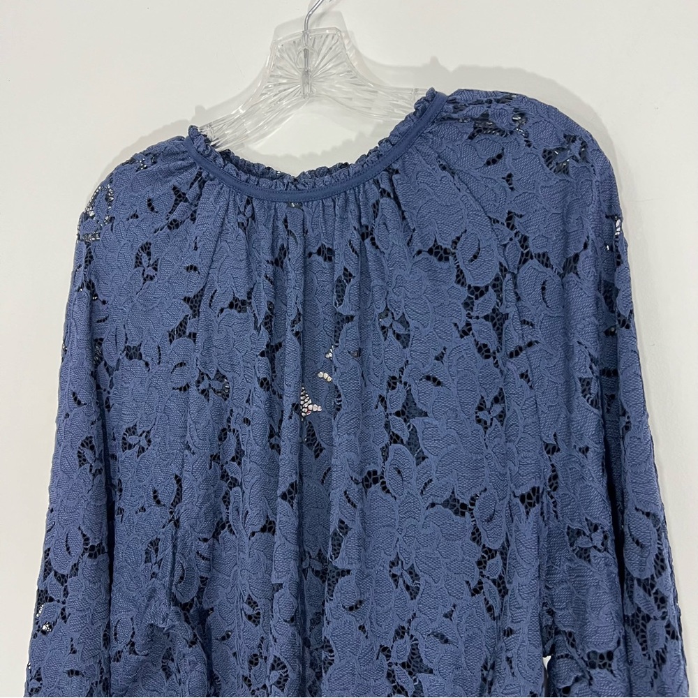 Free People Olivia Lace Top in Navy Size XS NWT Victorian Long Sleeve - Picture 3 of 10